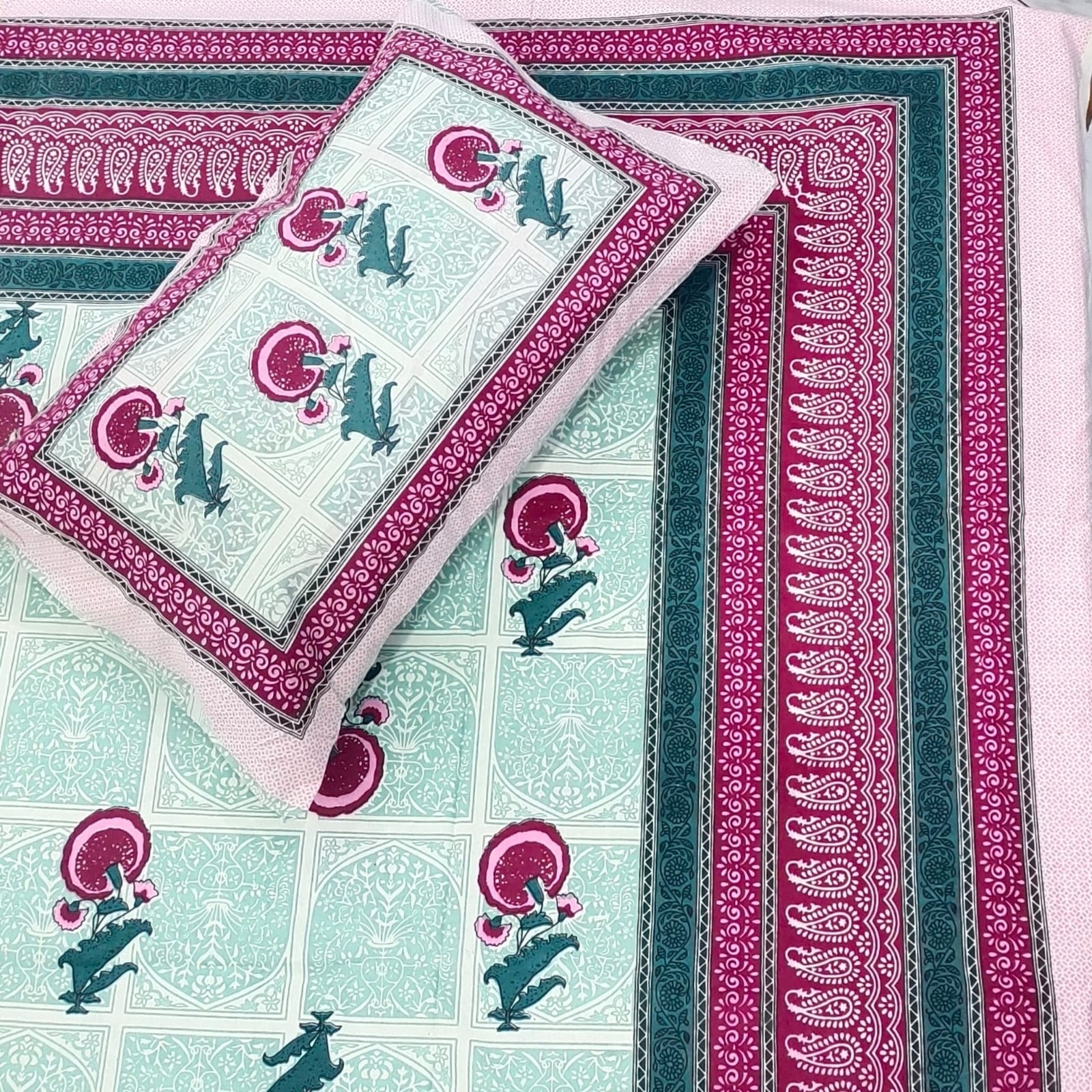 Queen Size Bedsheet Image