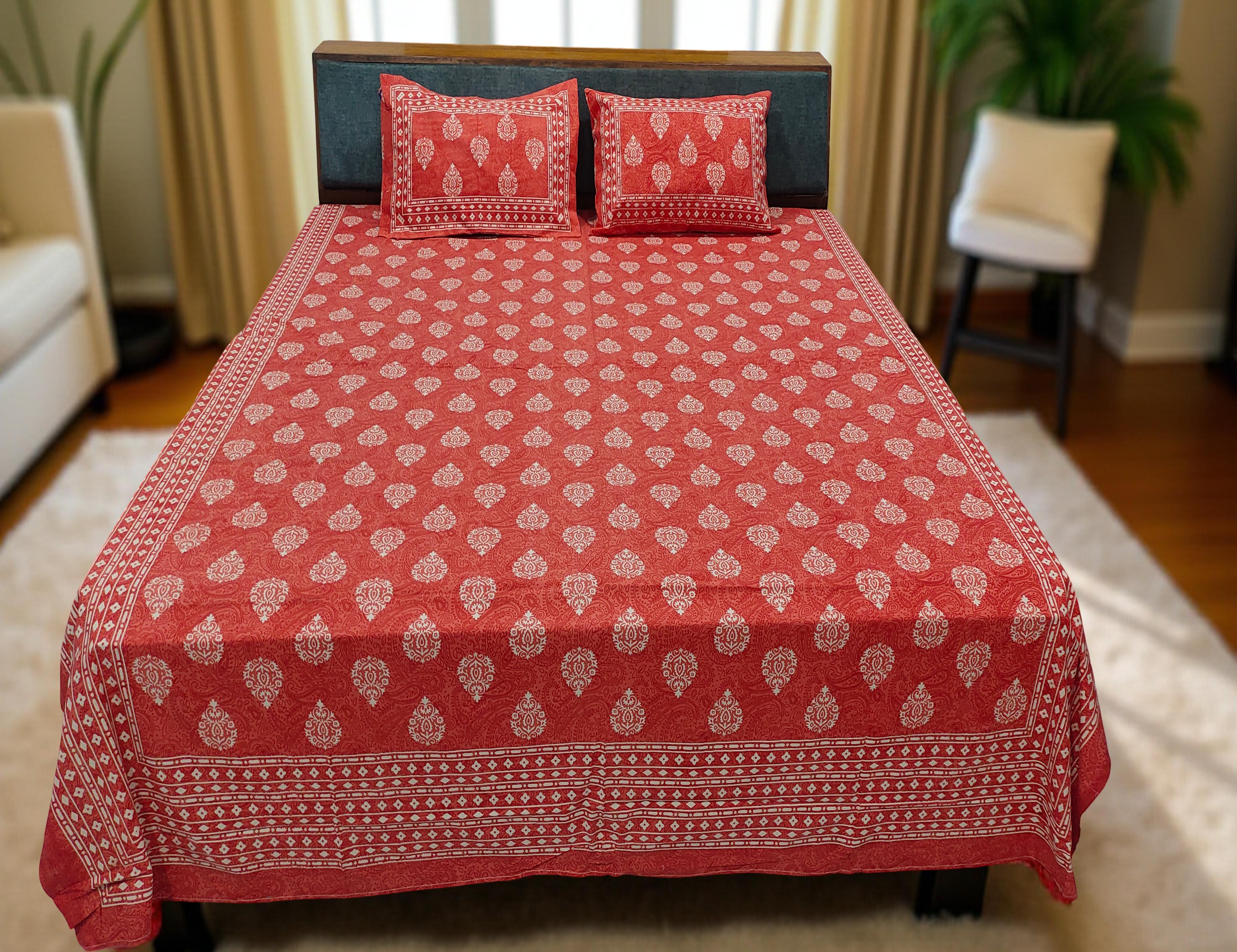 RED FLORAL WHITE LEAF PRINT PREMIUM QUEEN SIZE BEDSHEET