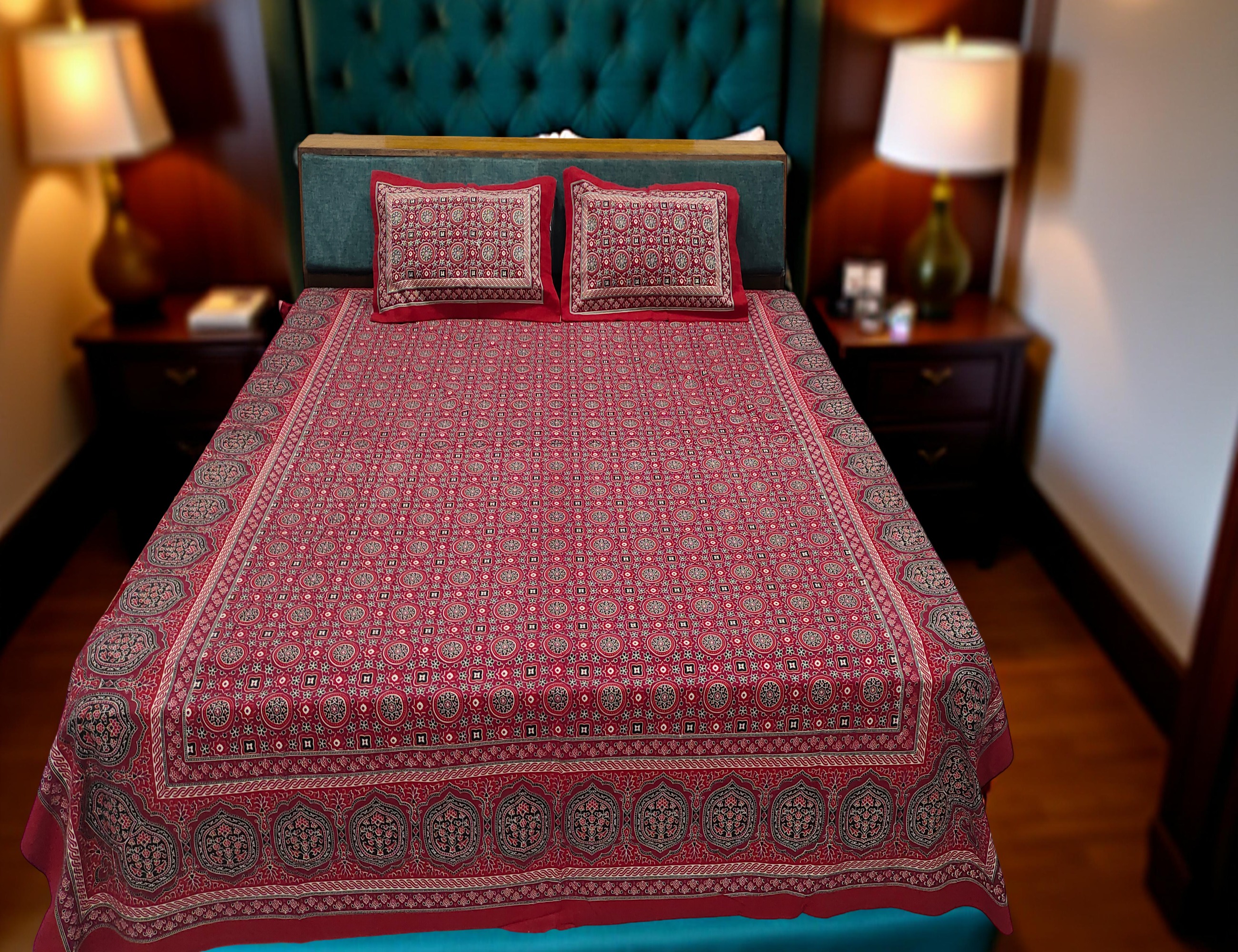AJRAK MAROON TRADITIONAL PREMIUM QUEEN SIZE BEDSHEET